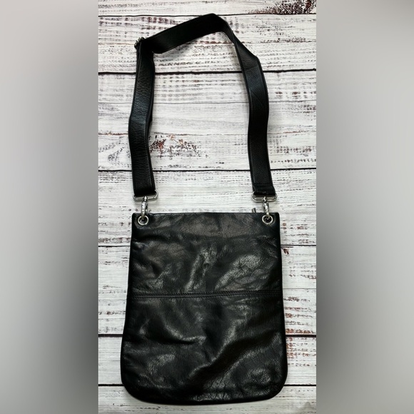 Margot Black Crossbody - Picture 4 of 8